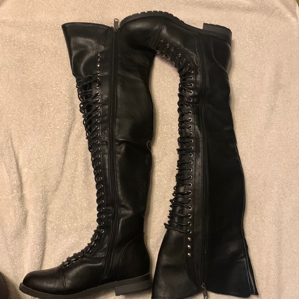 Thigh high black boots, lace-up and zipper, size 8